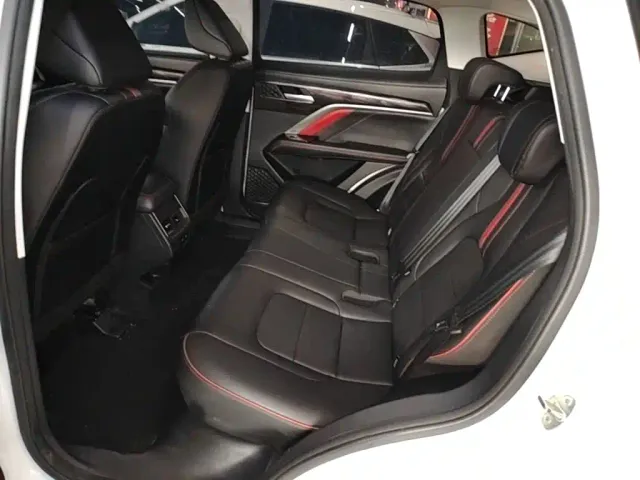 Haval H6 — Фото автомобиля 16