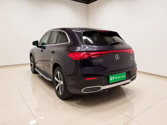 Mercedes-Benz EQE SUV — Фото автомобиля 4