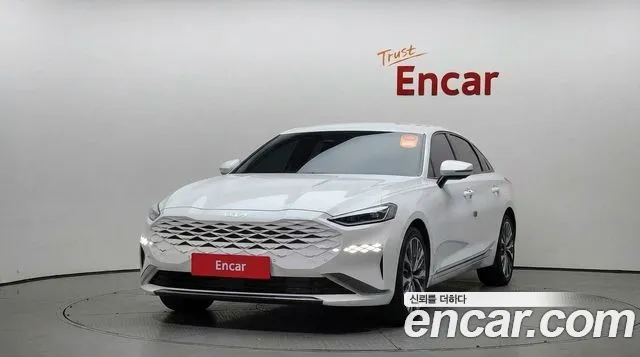 Kia K8 — Фото автомобиля 3