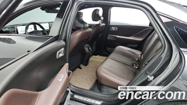Hyundai Ioniq 6 — Фото автомобиля 25
