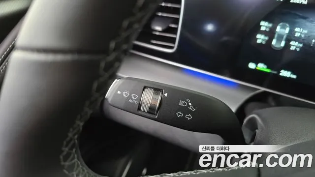 BYD Sealion 7 — Фото автомобиля 29