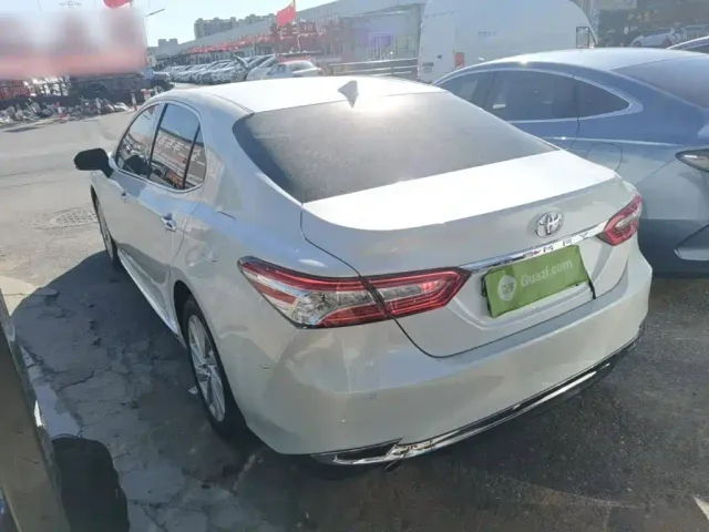 Toyota Camry — Фото автомобиля 4