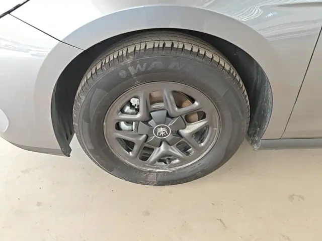 BYD Qin PLUS — Фото автомобиля 22