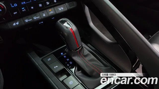 Hyundai AVANTE — Фото автомобиля 3