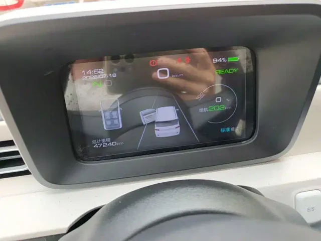 Wuling Hongguang Mini EV — Фото автомобиля 11