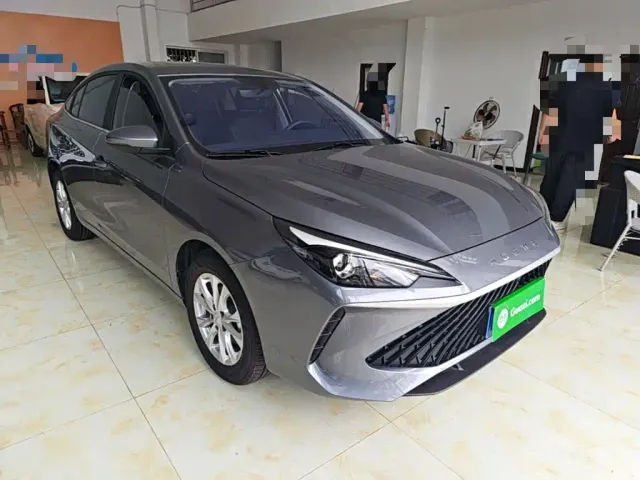 Roewe i5 — Фото автомобиля 3