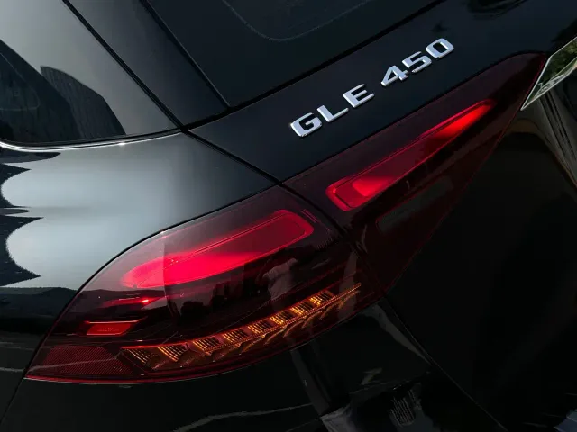 Mercedes-Benz GLE-Class — Фото автомобиля 17