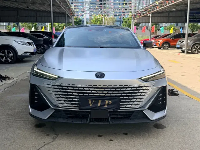 Changan UNI-V — Фото автомобиля 2