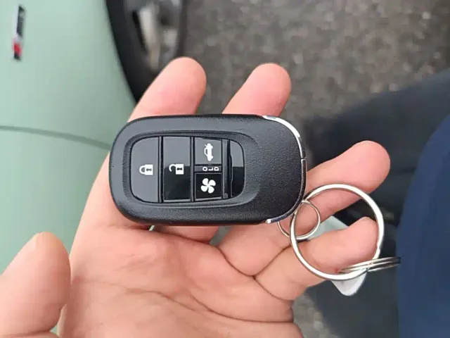 Honda Inspire Hybrid — Фото автомобиля 8