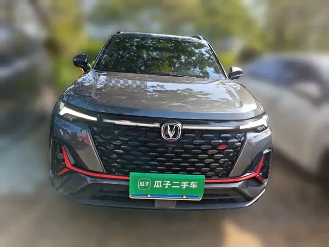 Changan CS35 Plus — Фото автомобиля 2
