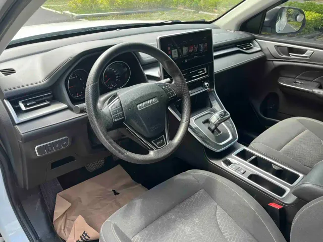 Haval M6 — Фото автомобиля 10
