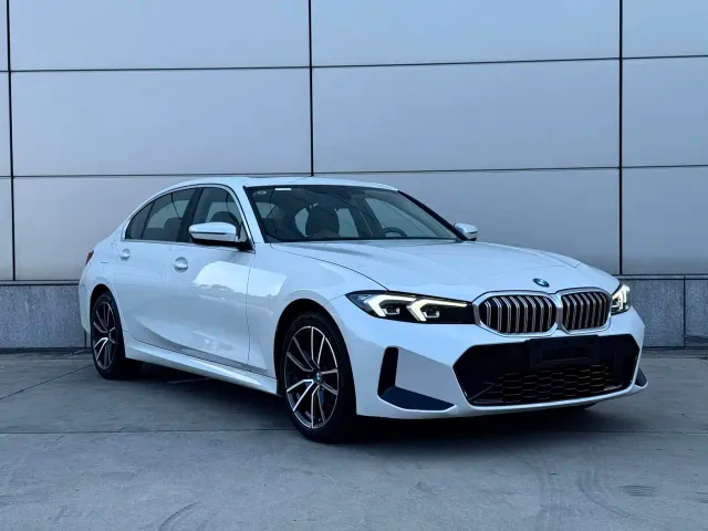 BMW 3 Series — Фото автомобиля 3