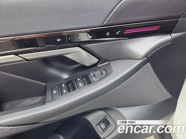 BMW 5 Series G60 — Фото автомобиля 12