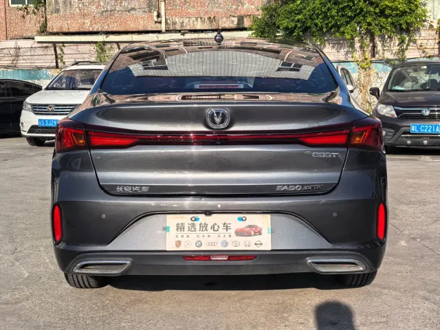 Changan Eado — Фото автомобиля 5