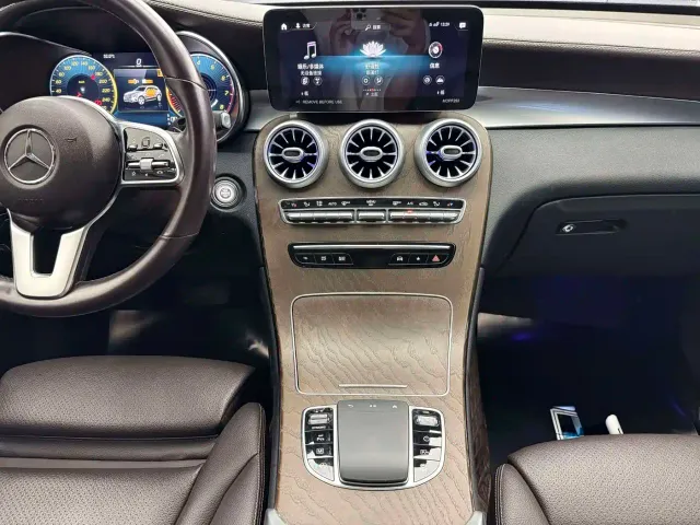 Mercedes-Benz GLC-Class — Фото автомобиля 10