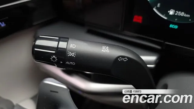 Hyundai Grandeur GN7 — Фото автомобиля 28