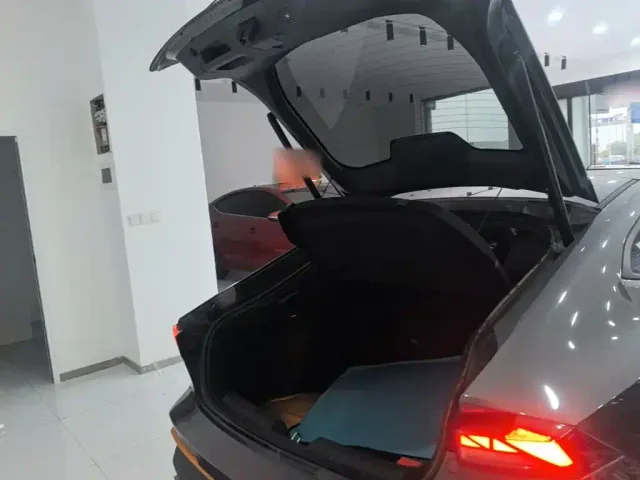 Changan UNI-V — Фото автомобиля 18