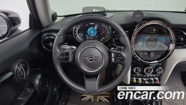 MINI Cooper — Фото автомобиля 19