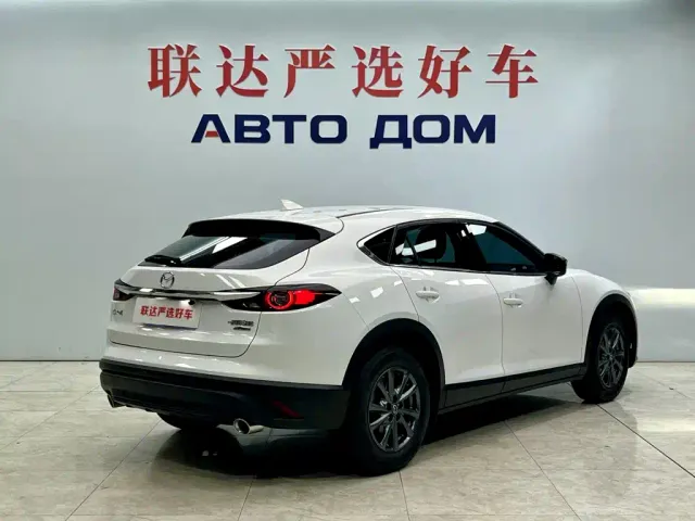 Mazda CX-4 — Фото автомобиля 7