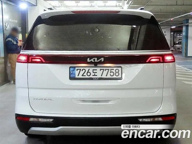 Kia Canival Carnival 4 поколение Дизель 11 мест Prestige — Фото автомобиля 5