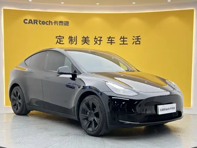 Фотография автомобиля — Tesla Model Y
