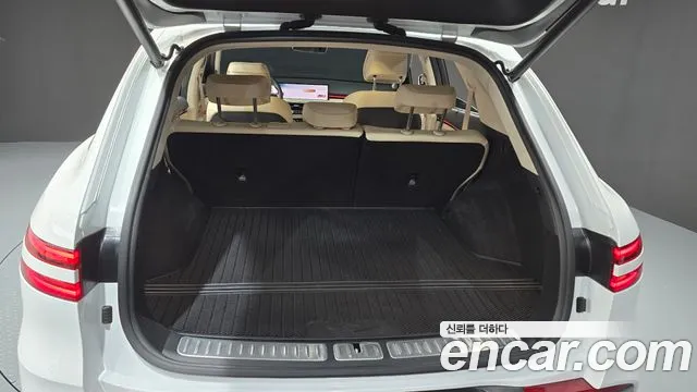 Genesis GV70 2.5T Бензин 2WD — Фото автомобиля 29