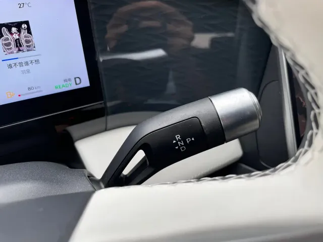 Geely Galaxy L7 — Фото автомобиля 15