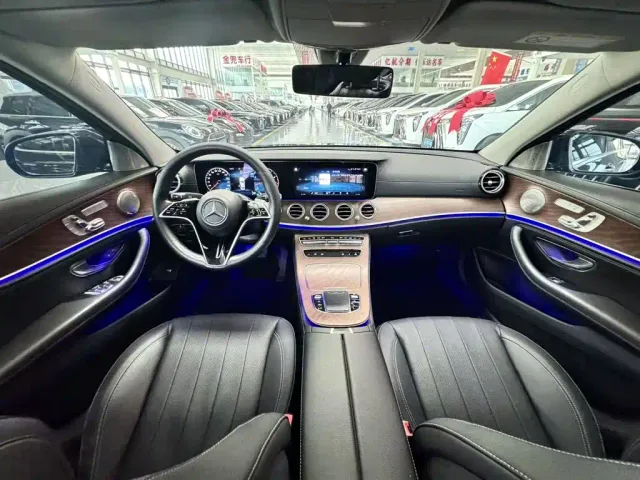 Mercedes-Benz E-Class — Фото автомобиля 9