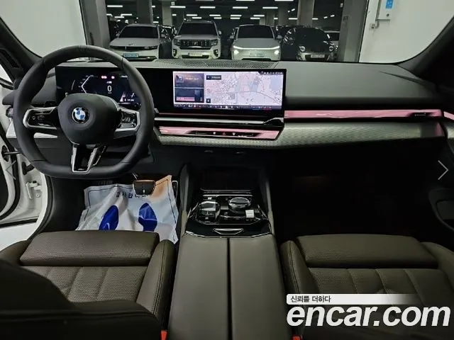 BMW 5 Series G60 — Фото автомобиля 7