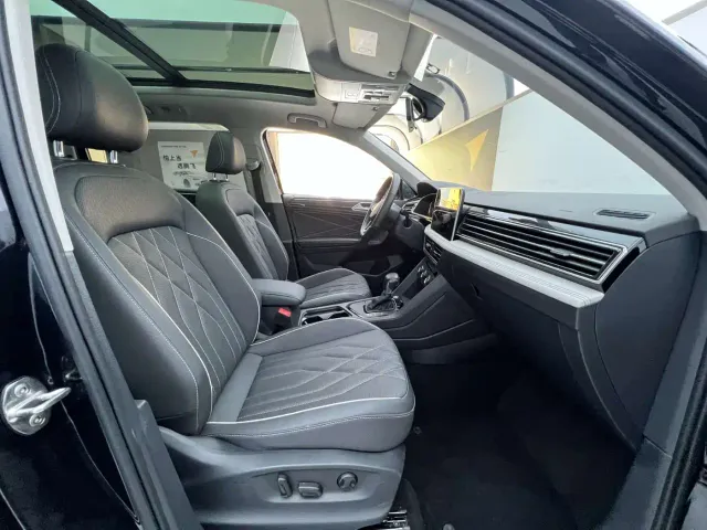 Volkswagen Tiguan L — Фото автомобиля 7
