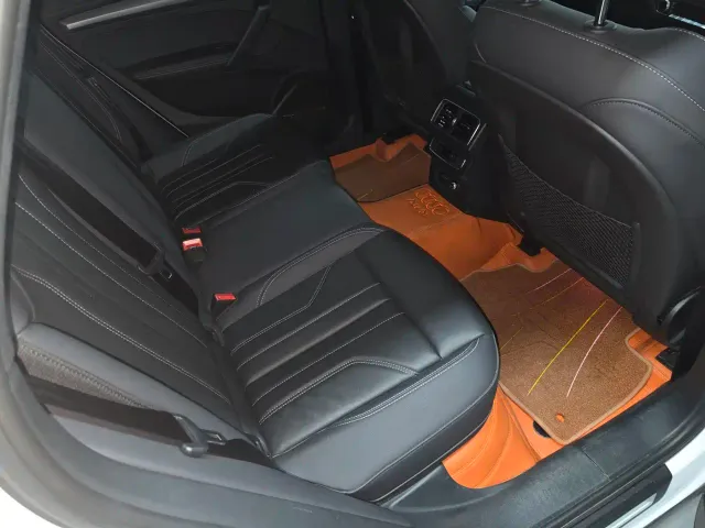 Audi Q5L — Фото автомобиля 11