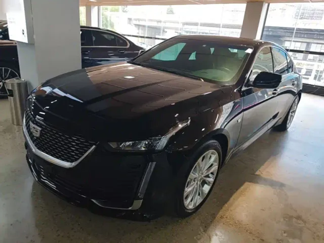 Фотография автомобиля — Cadillac CT5