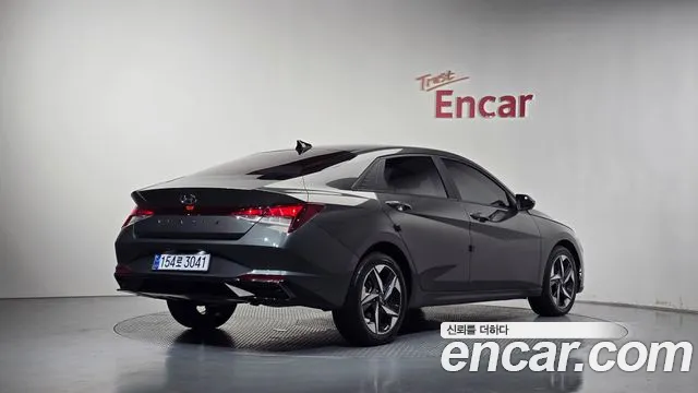 Hyundai Avante — Фото автомобиля 2