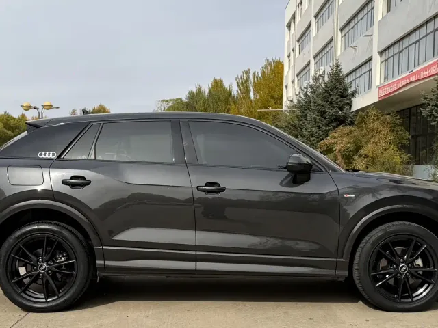 Audi Q2L — Фото автомобиля 4