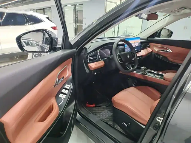 Changan CS75 — Фото автомобиля 15