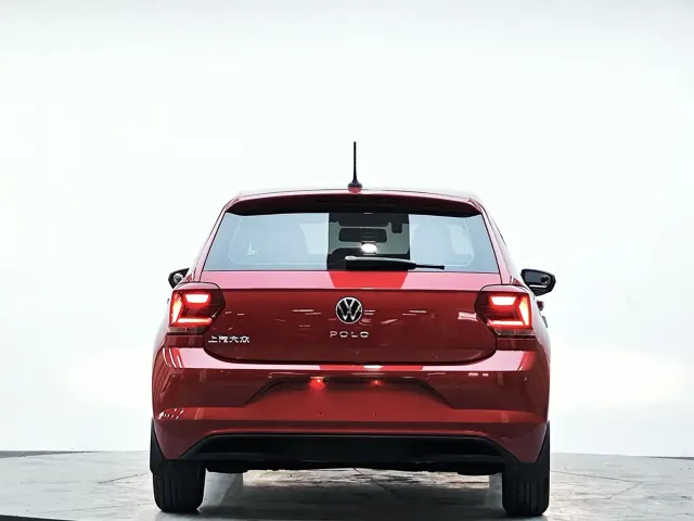 Volkswagen Polo — Фото автомобиля 18