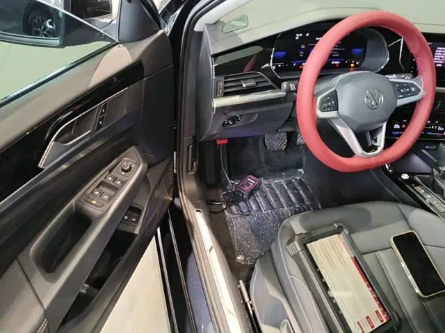 Volkswagen Passat — Фото автомобиля 15