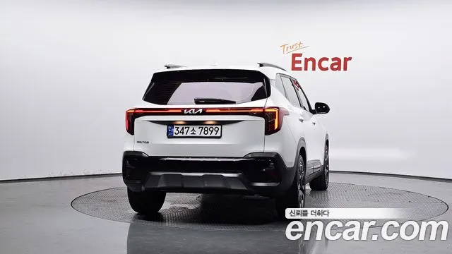 Kia Seltos Новый Seltos Бензин 2.0 2WD — Фото автомобиля 4