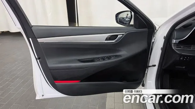 Hyundai Grandeur New — Фото автомобиля 13
