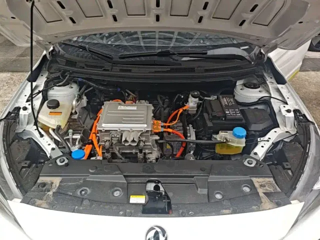 Dongfeng Fengshen E70 — Фото автомобиля 19