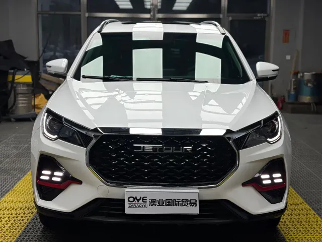 Jetour X70 — Фото автомобиля 2