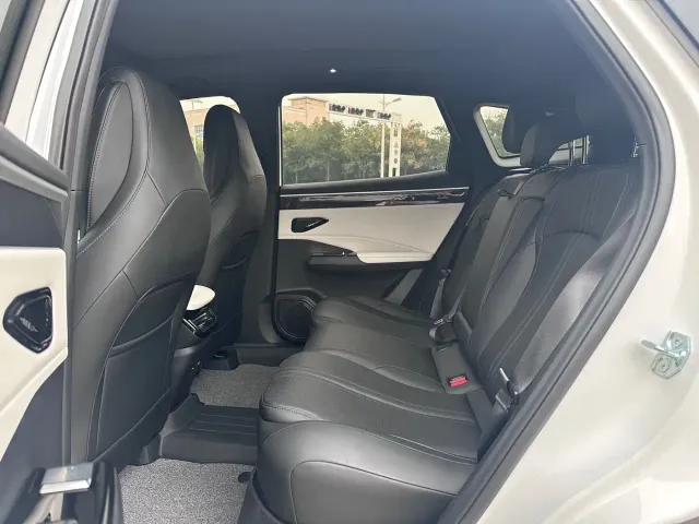Geely Galaxy L7 — Фото автомобиля 6