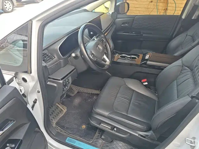 Honda Elysion — Фото автомобиля 15