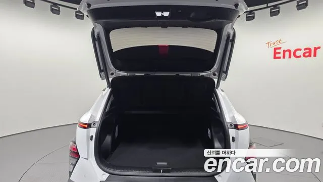 Hyundai Kona — Фото автомобиля 20