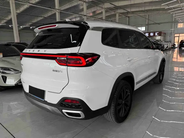 Chery Tiggo 8 — Фото автомобиля 4
