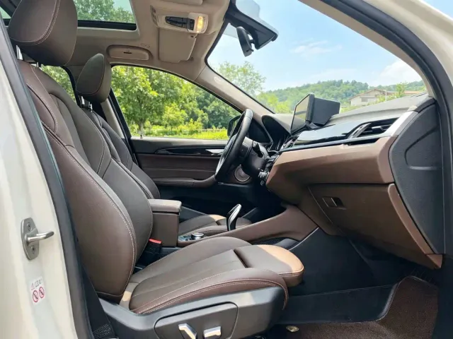 BMW X1 — Фото автомобиля 10
