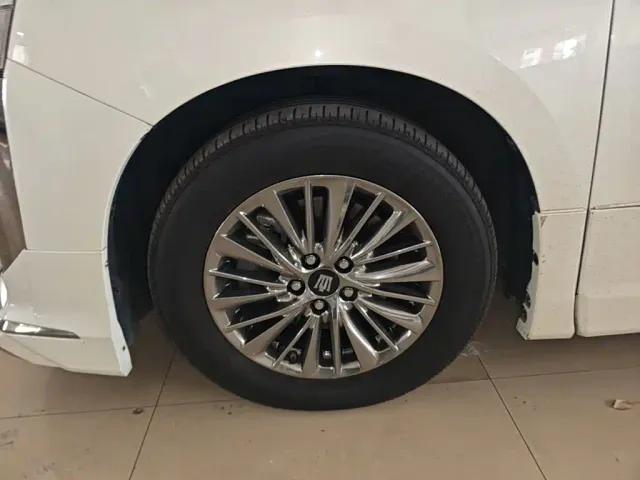 Toyota Vellfire — Фото автомобиля 22