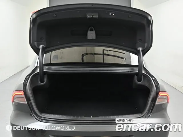 Hyundai Grandeur New — Фото автомобиля 19