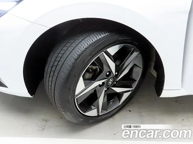Hyundai Avante CN7 — Фото автомобиля 19