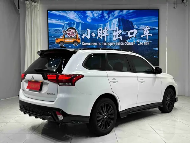 Mitsubishi Outlander — Фото автомобиля 4